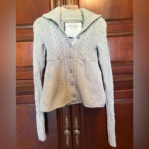Abercrombie & Fitch Light Gray Cable Knit Cardigan